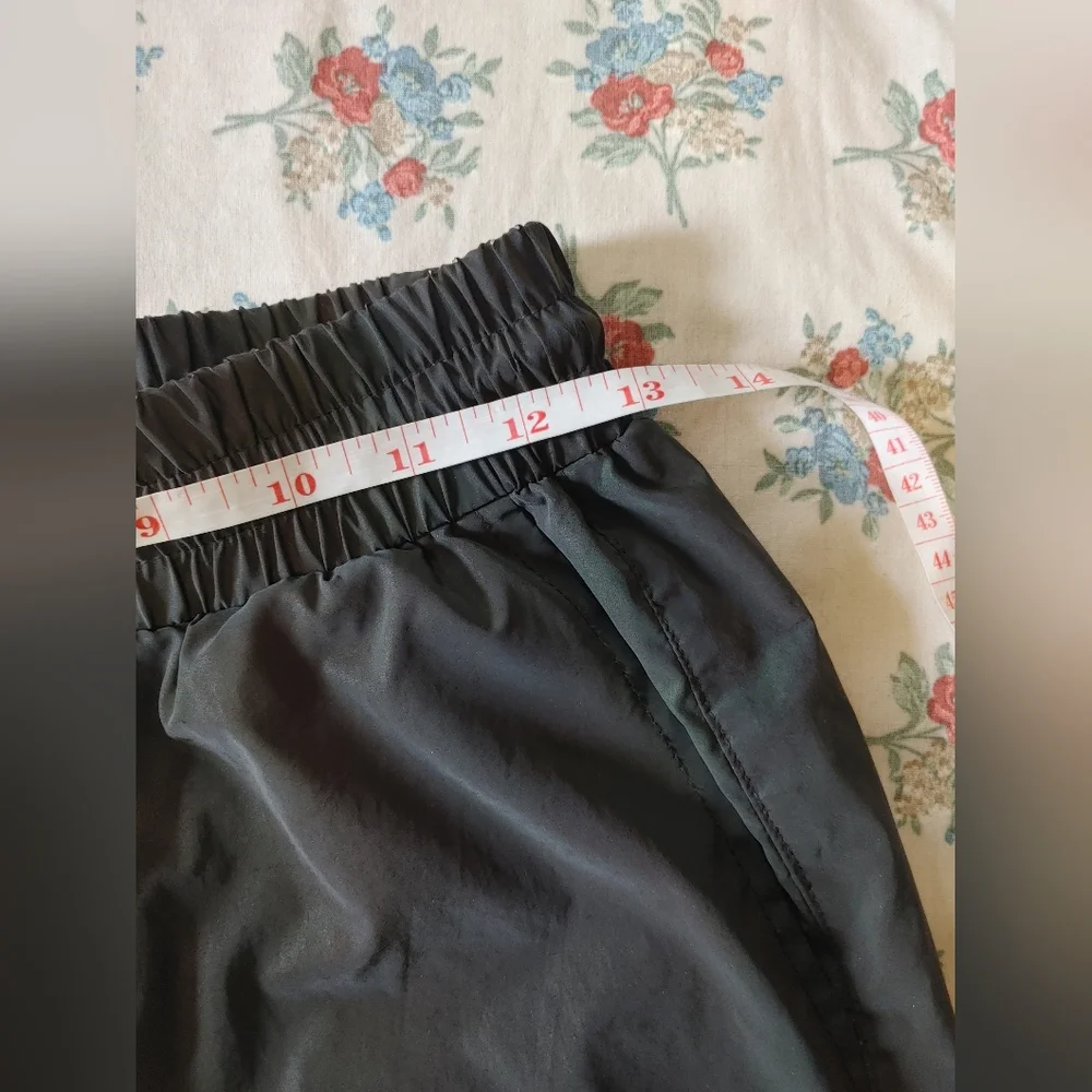 Zara Grey/Holographic Cargo Track Pants with Tapered Fit - Picture 7 of 7